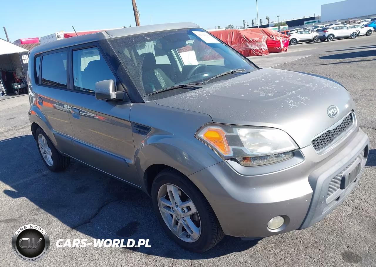 2010 Kia Soul +