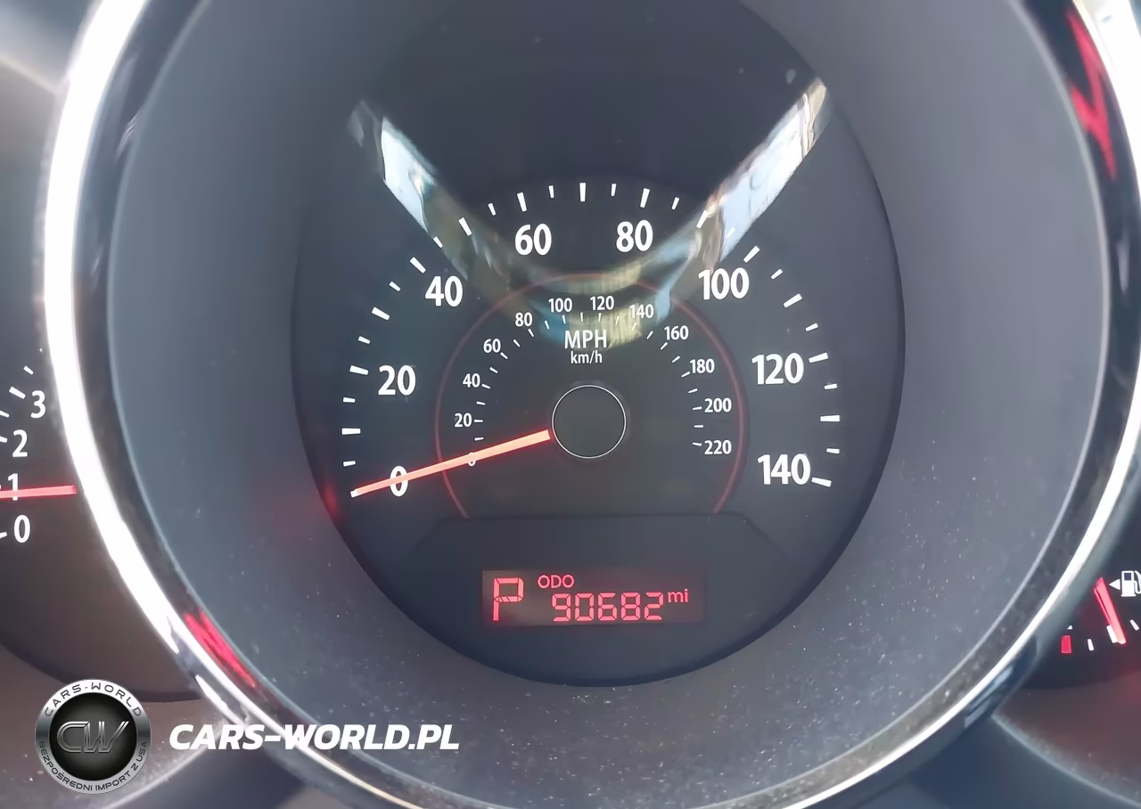2010 Kia Soul + VIN:KNDJT2A23A7161040 - 7