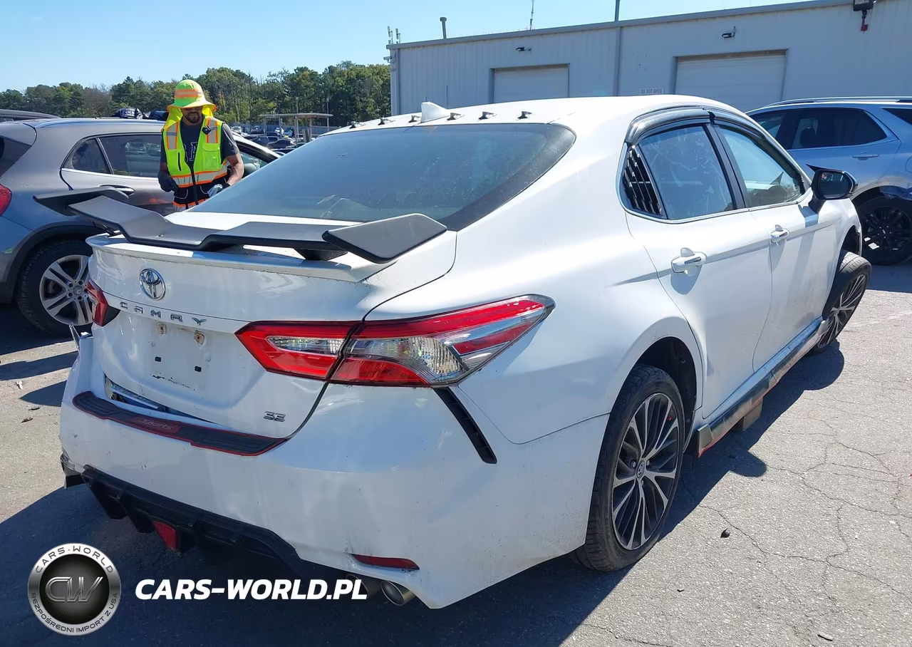 2019 Toyota Camry Se VIN:4T1B11HK3KU795246 - 4