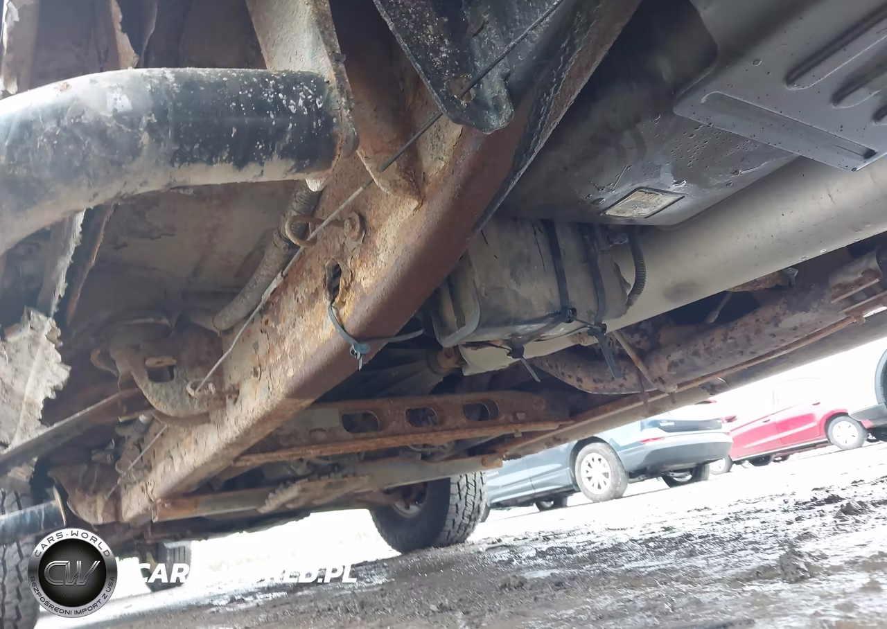 2003 Chevrolet Silverado 2500Hd Ls VIN:1GCHK29UX3E286302 - 6