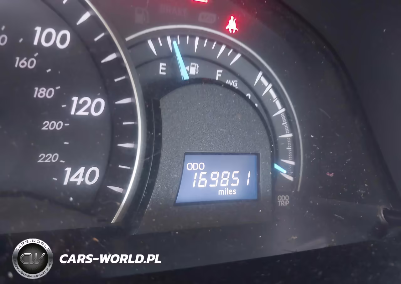 2015 Toyota Camry Le VIN:4T1BF1FK4FU929739 - 15