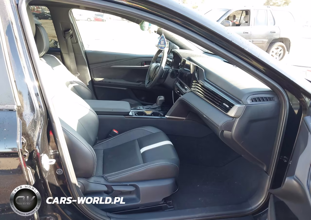 2025 Toyota Camry Se VIN:4T1DAACK6SU557746 - 5
