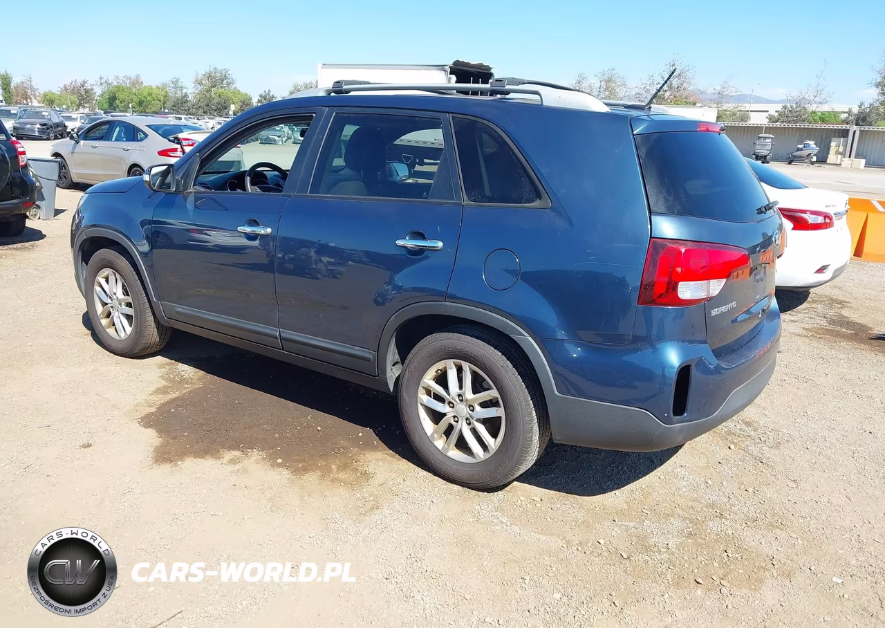 2015 Kia Sorento Lx V6 VIN:5XYKT4A70FG607098 - 3