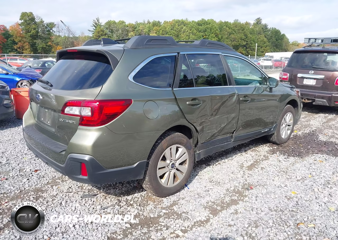 2019 Subaru Outback 2.5I Premium VIN:4S4BSAFC8K3241764 - 4
