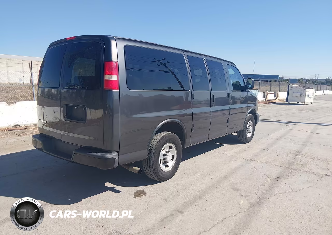 2015 Chevrolet Express 2500 Ls VIN:1GAWGPFF7F1281896 - 4