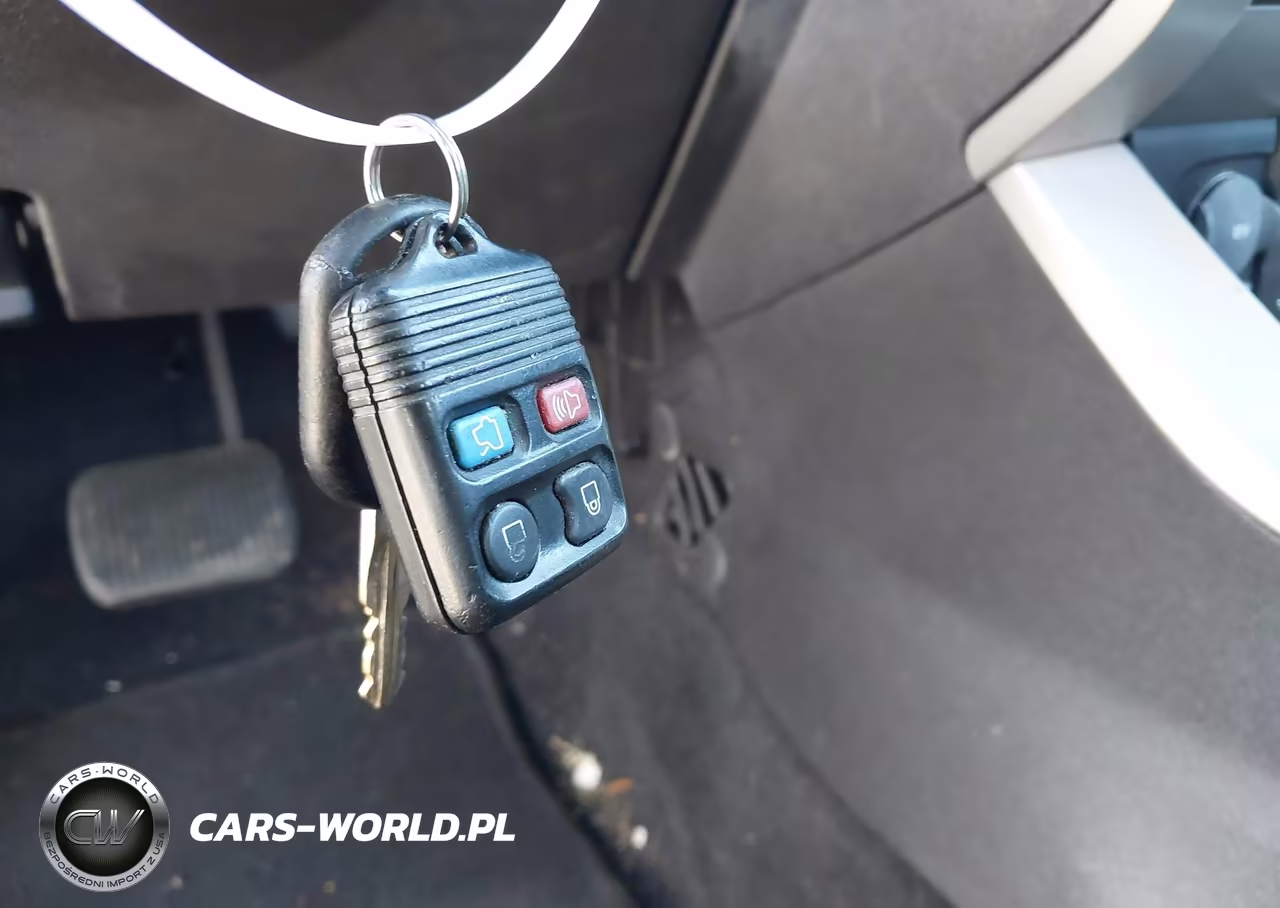 2009 Ford Focus Se VIN:1FAHP35N69W117442 - 11