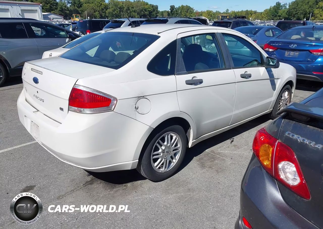 2009 Ford Focus Se VIN:1FAHP35N69W117442 - 4