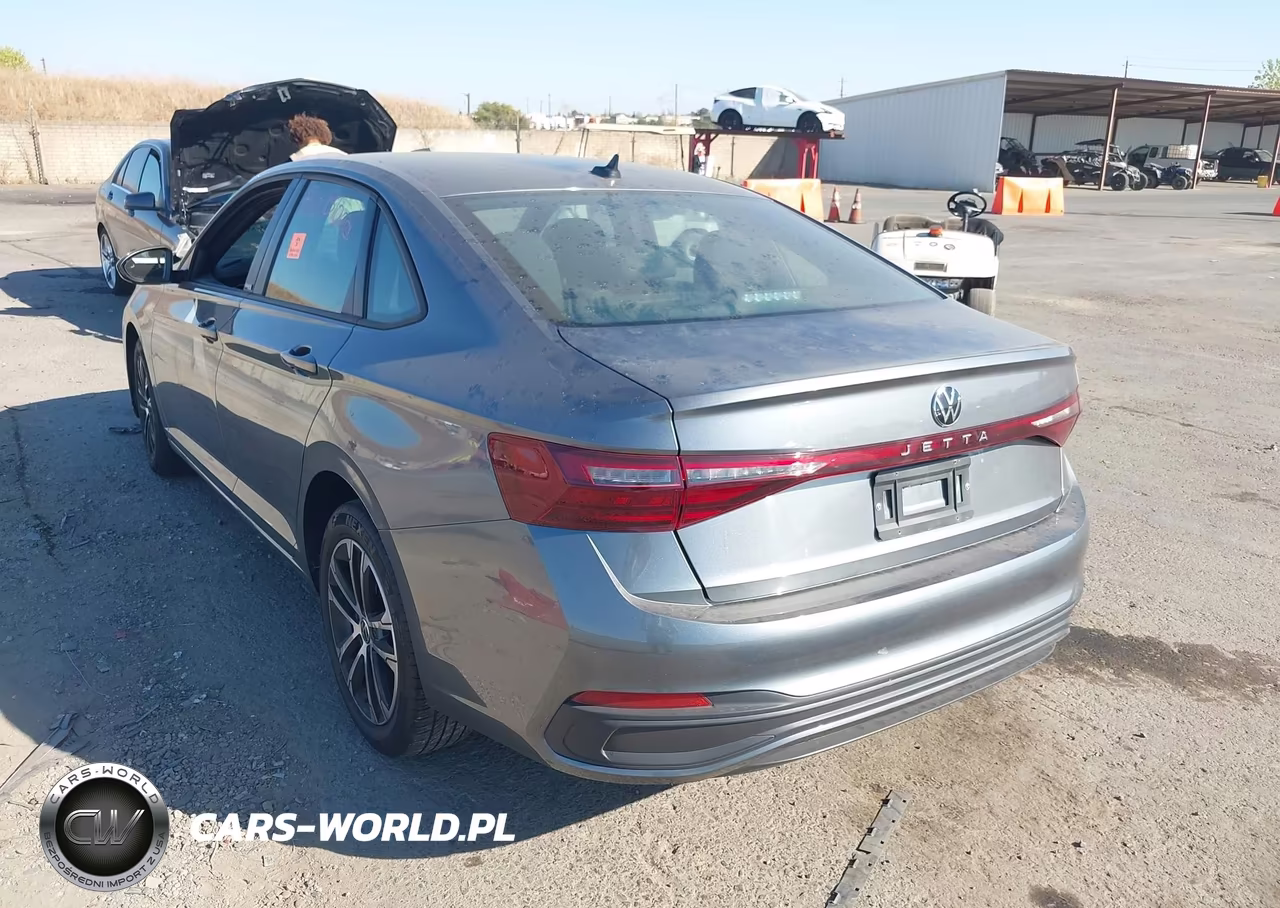 2025 Volkswagen Jetta 1.5T Sport VIN:3VWBX7BU9SM028468 - 3