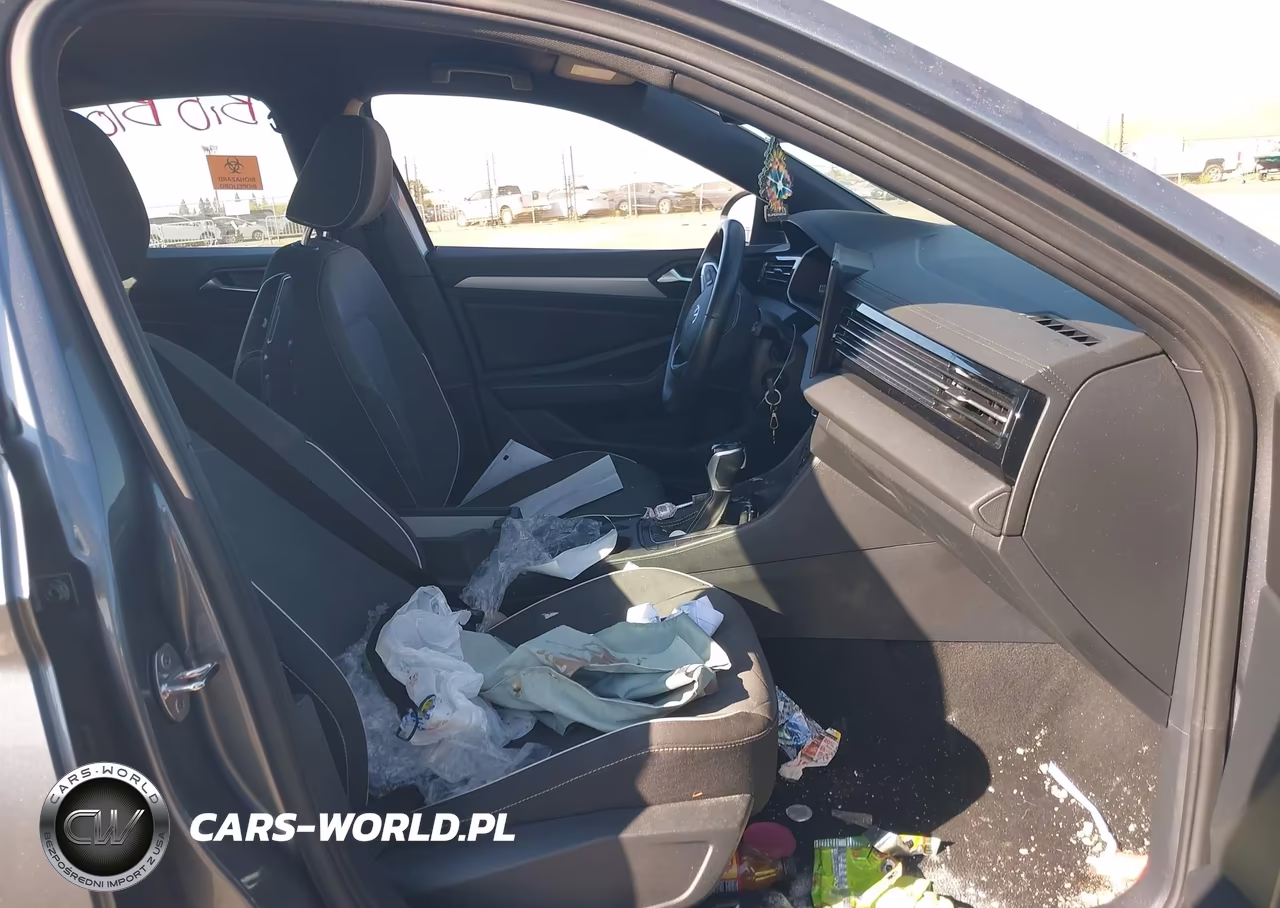 2025 Volkswagen Jetta 1.5T Sport VIN:3VWBX7BU9SM028468 - 5