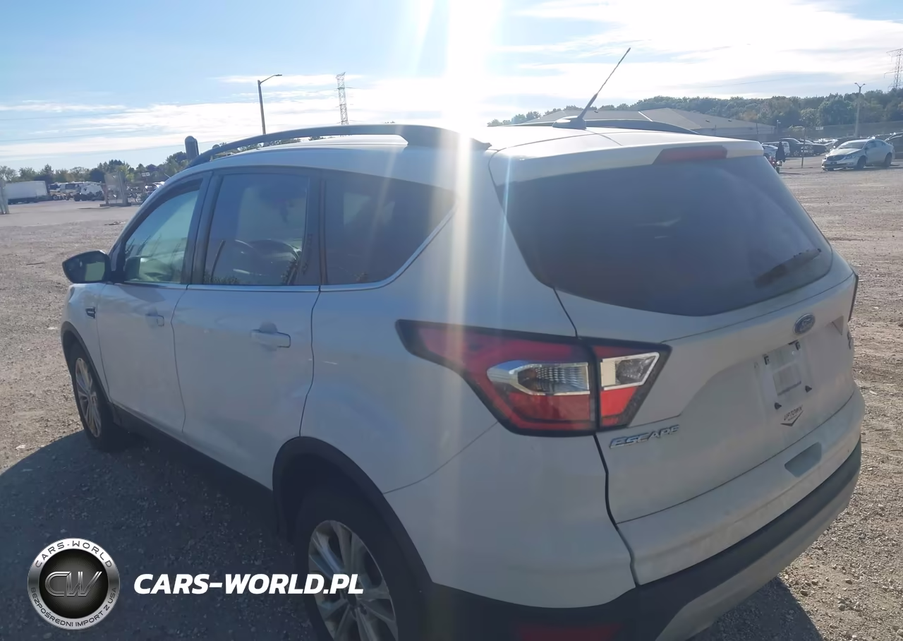 2018 Ford Escape Se VIN:1FMCU0GD8JUA02546 - 3