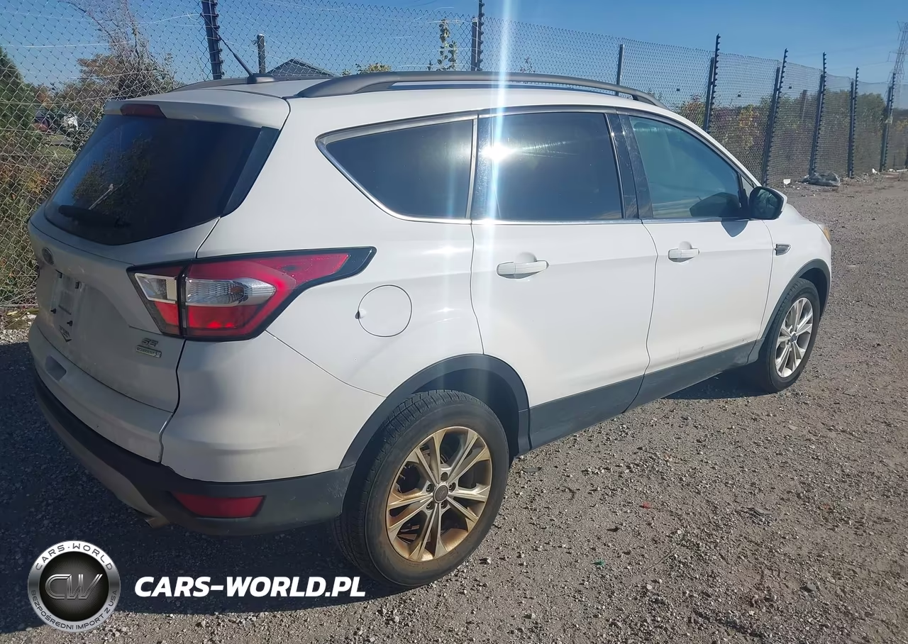 2018 Ford Escape Se VIN:1FMCU0GD8JUA02546 - 4