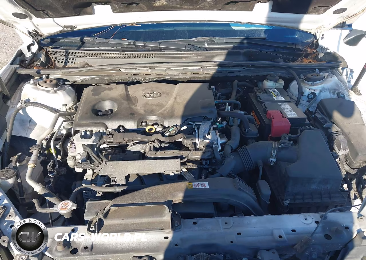 2018 Toyota Camry Le VIN:4T1B11HK8JU138618 - 10