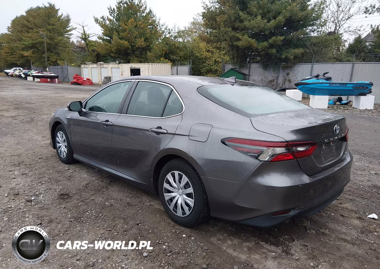 2021 Toyota Camry Le Hybrid VIN:4T1C31AK2MU551678 - 3
