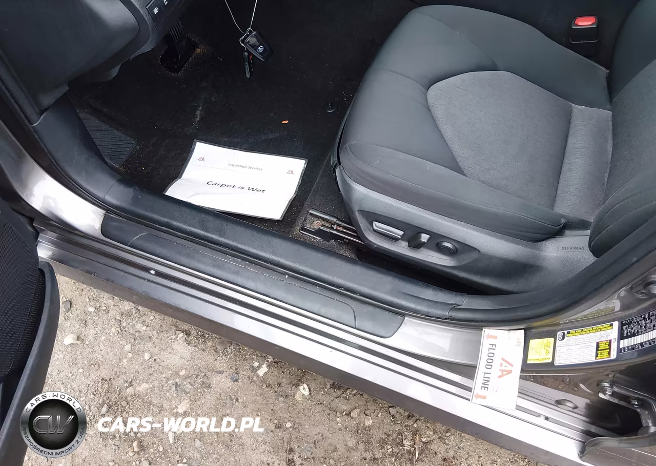 2021 Toyota Camry Le Hybrid VIN:4T1C31AK2MU551678 - 6