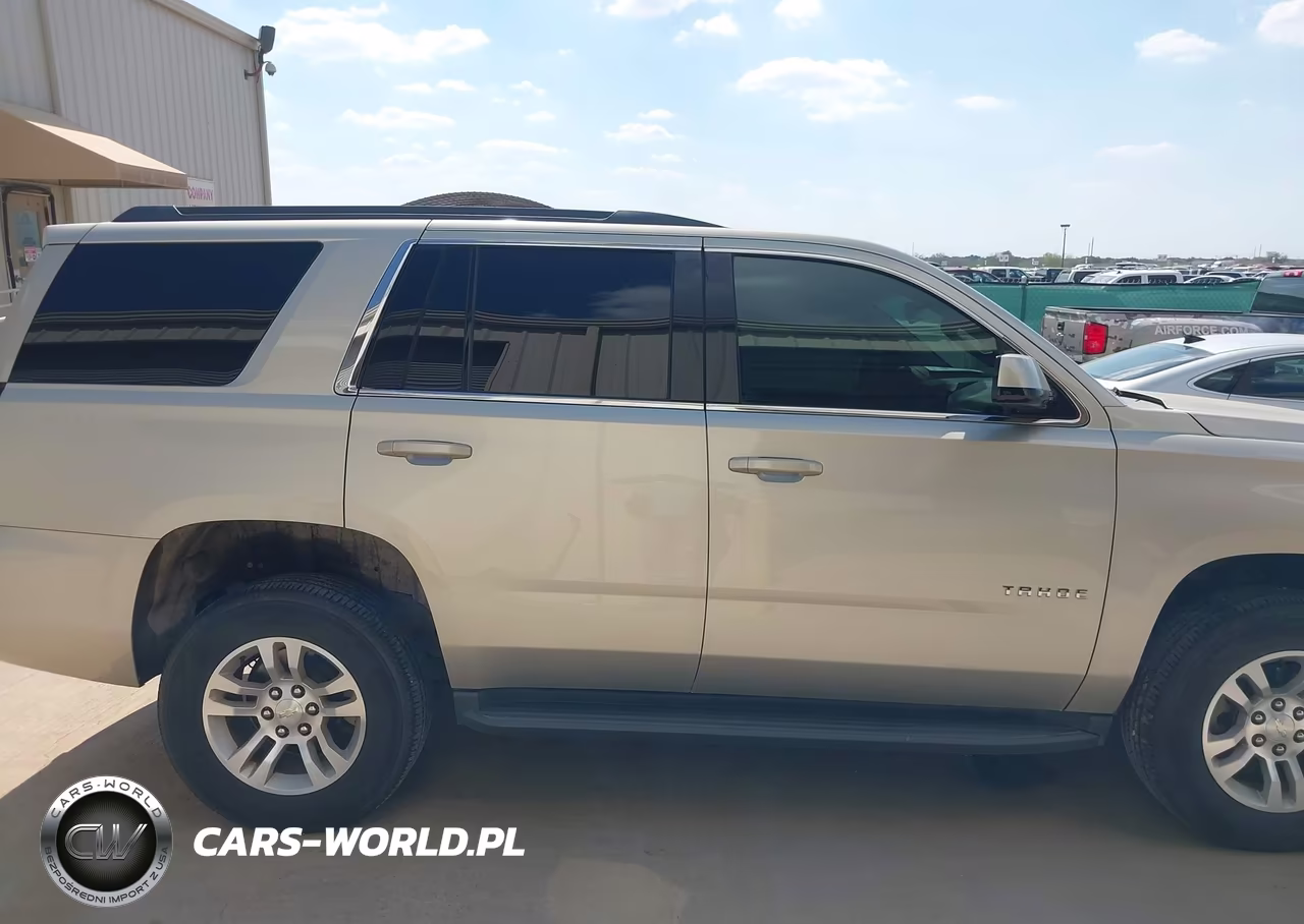 2017 Chevrolet Tahoe Ls VIN:1GNSCAEC9HR273686 - 14