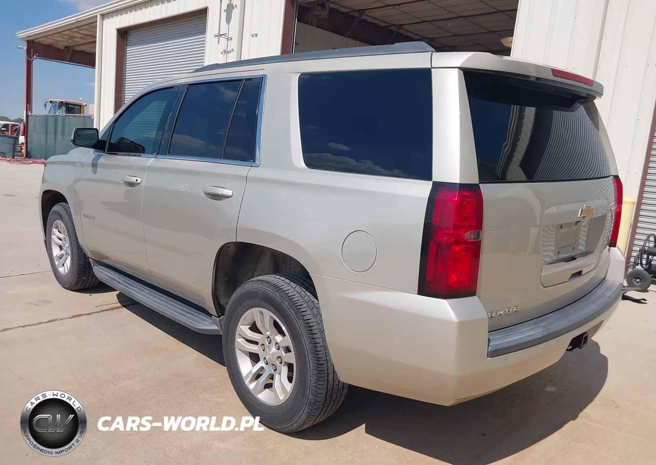 2017 Chevrolet Tahoe Ls VIN:1GNSCAEC9HR273686 - 3