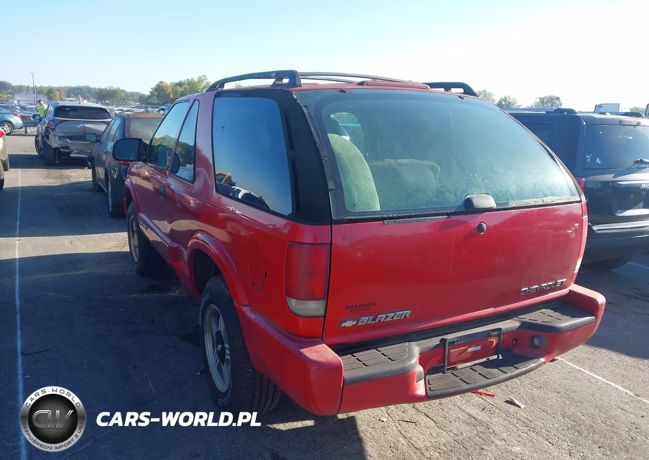2003 Chevrolet Blazer Ls VIN:1GNCS18X83K185798 - 3