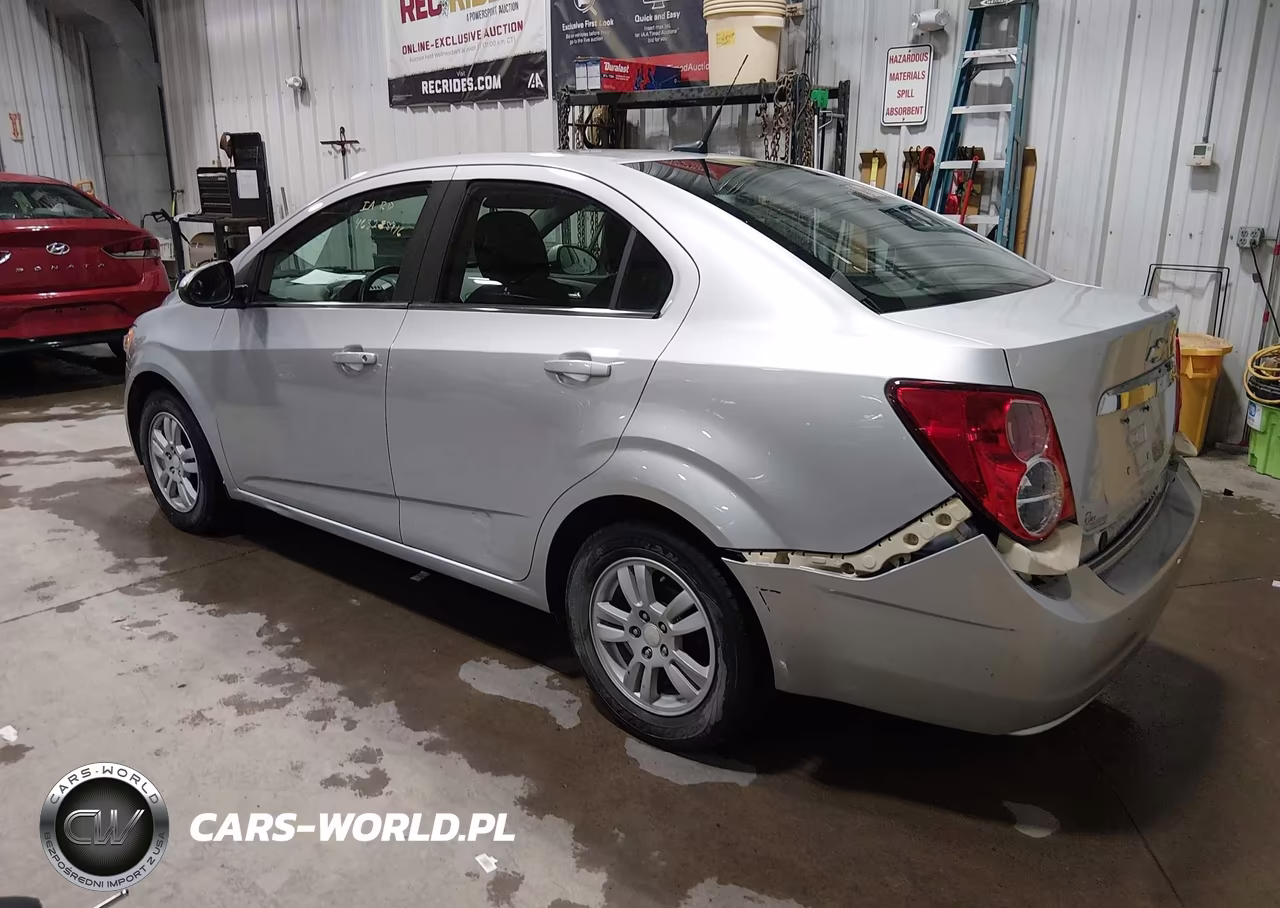 2014 Chevrolet Sonic Lt Auto VIN:1G1JC5SH6E4100303 - 3