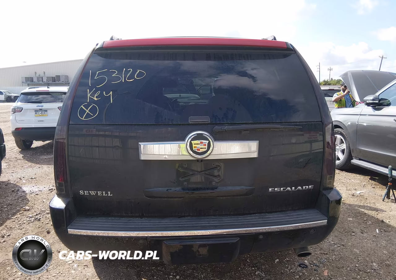2014 Cadillac Escalade Luxury VIN:1GYS3BEF8ER153120 - 16