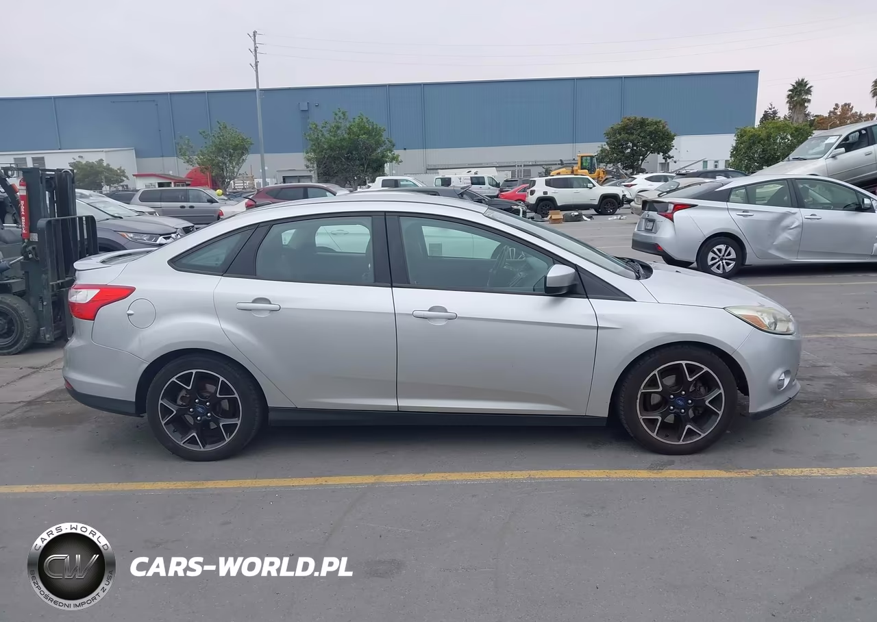 2012 Ford Focus Se VIN:1FAHP3F28CL148687 - 13