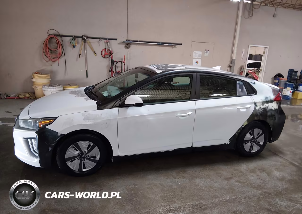 2020 Hyundai Ioniq Hybrid Blue VIN:KMHC65LC6LU220301 - 19