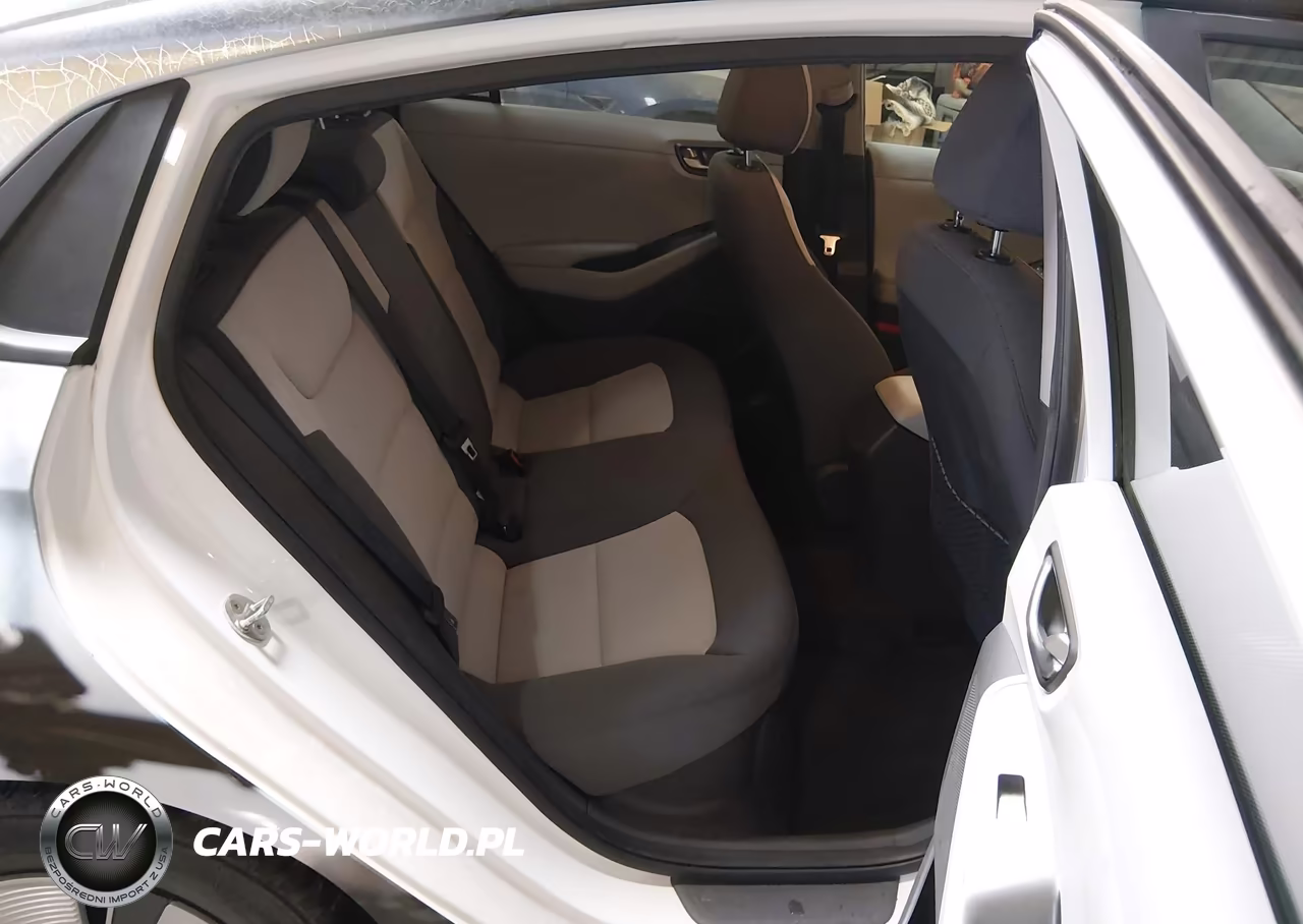 2020 Hyundai Ioniq Hybrid Blue VIN:KMHC65LC6LU220301 - 8