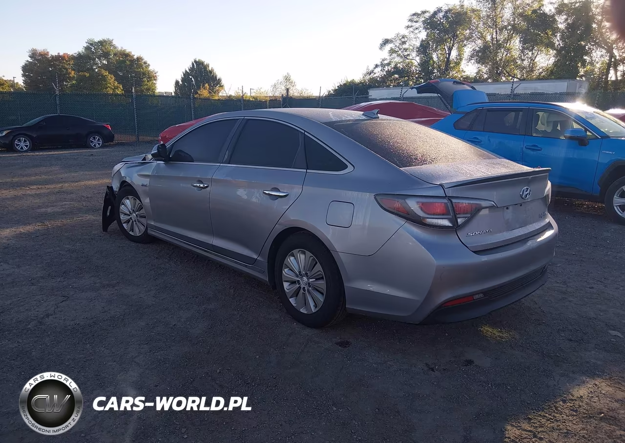 2017 Hyundai Sonata Hybrid Se VIN:KMHE24L10HA044402 - 3