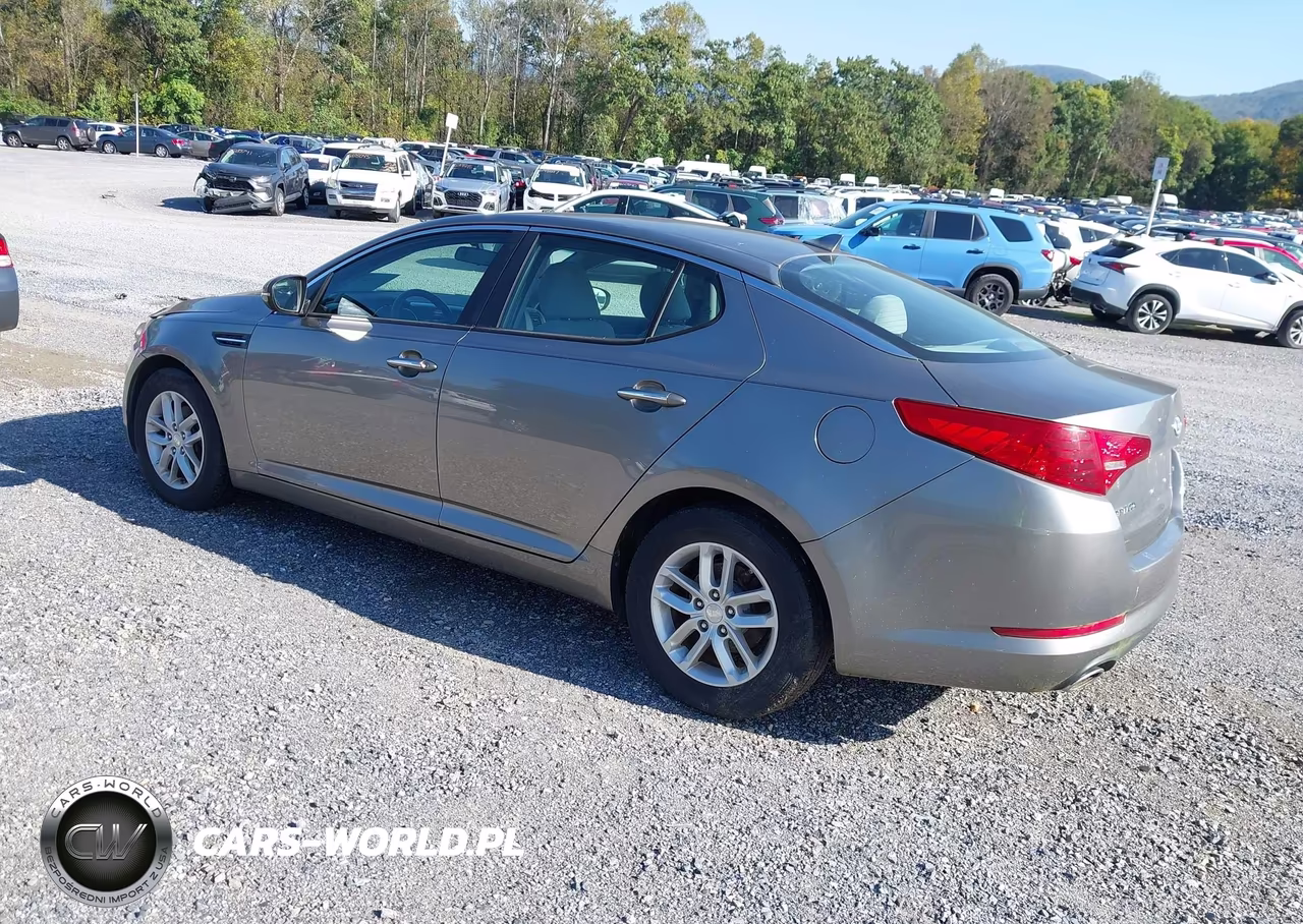 2012 Kia Optima Lx VIN:5XXGM4A71CG075279 - 3