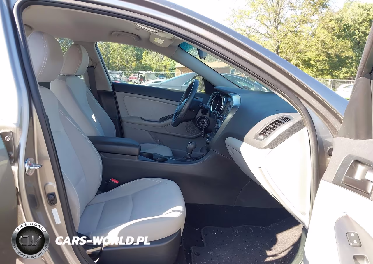 2012 Kia Optima Lx VIN:5XXGM4A71CG075279 - 5