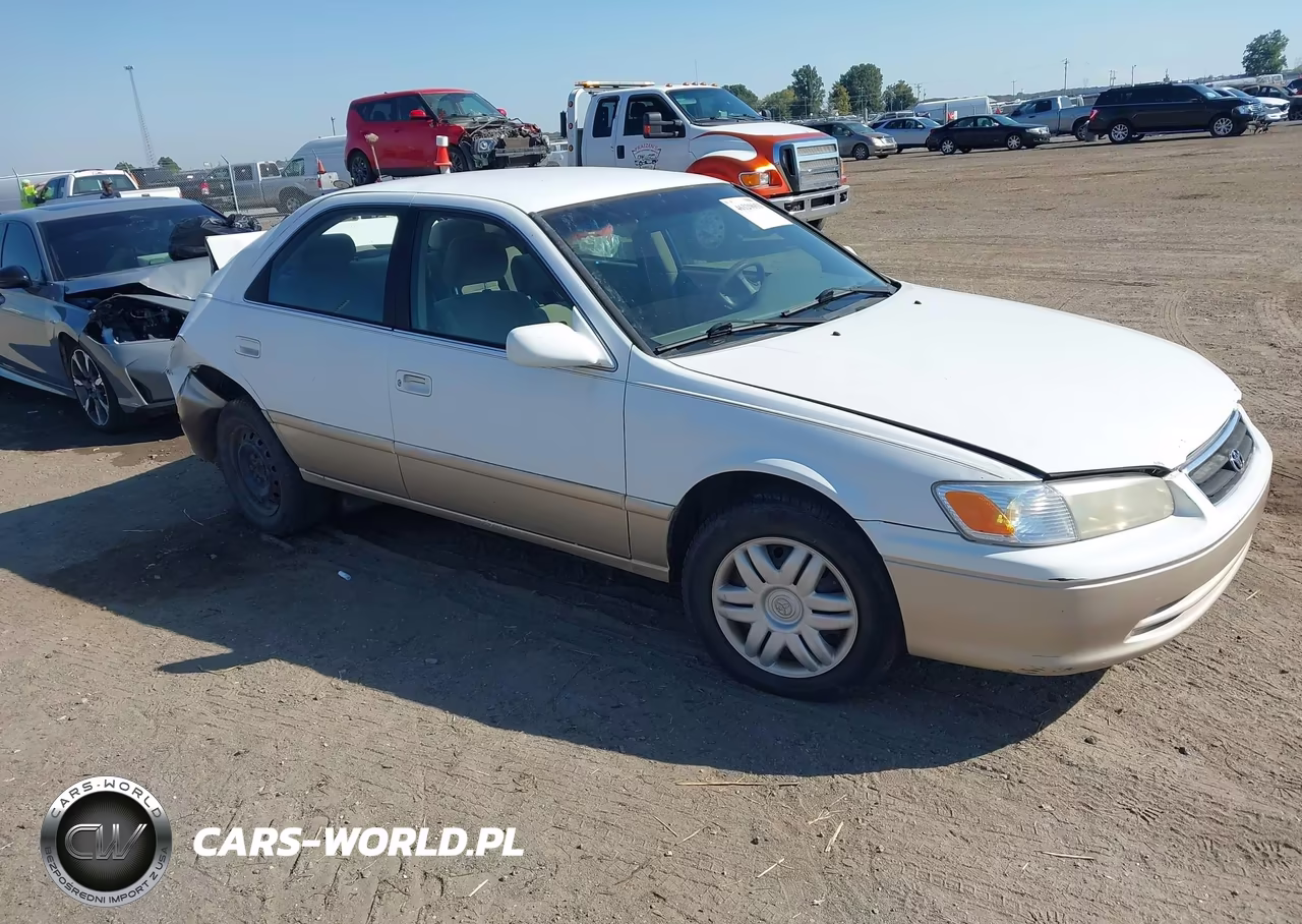 2001 Toyota Camry Le – zdjęcie 1 z 16