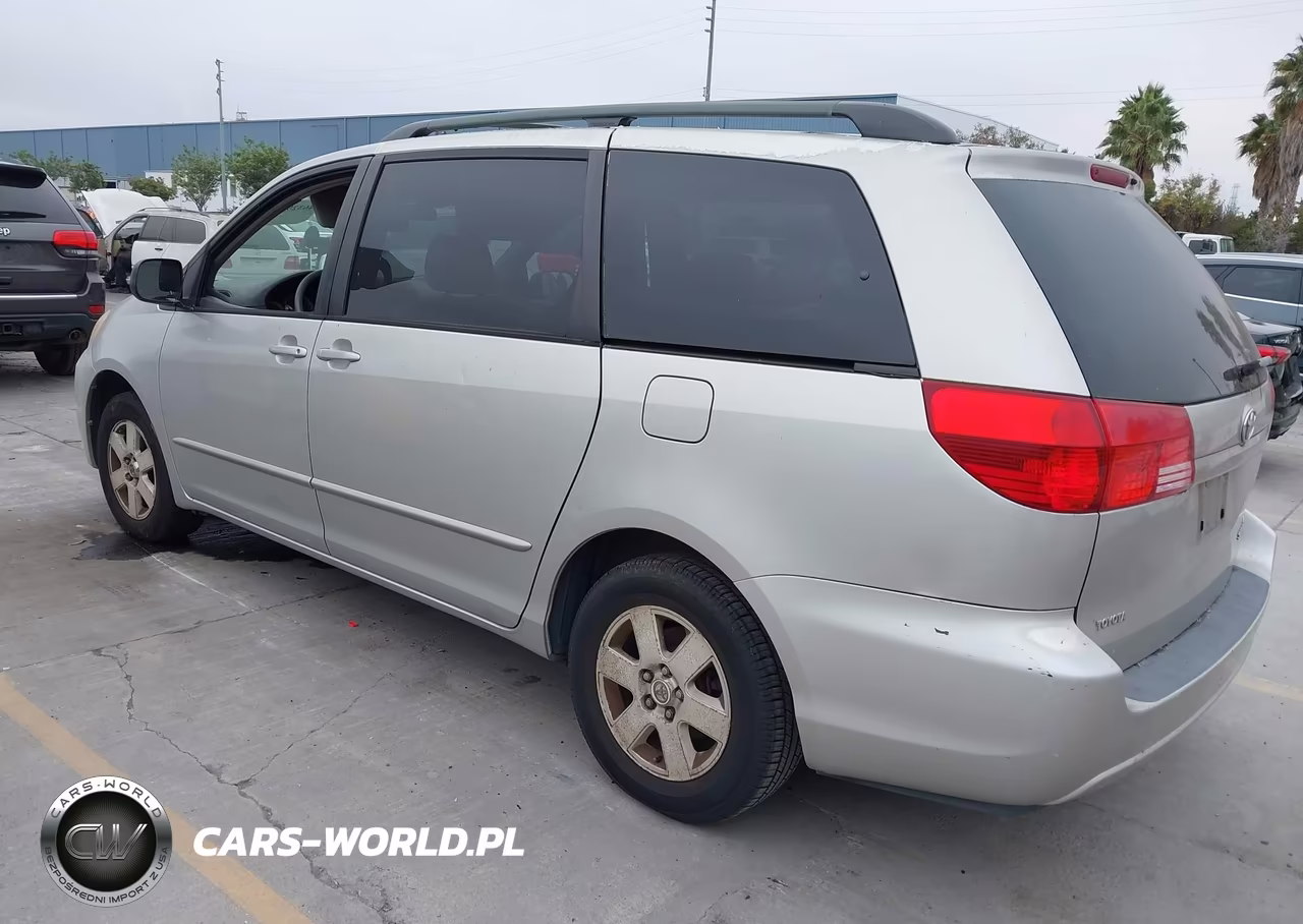 2004 Toyota Sienna Le VIN:5TDZA23C24S018444 - 3
