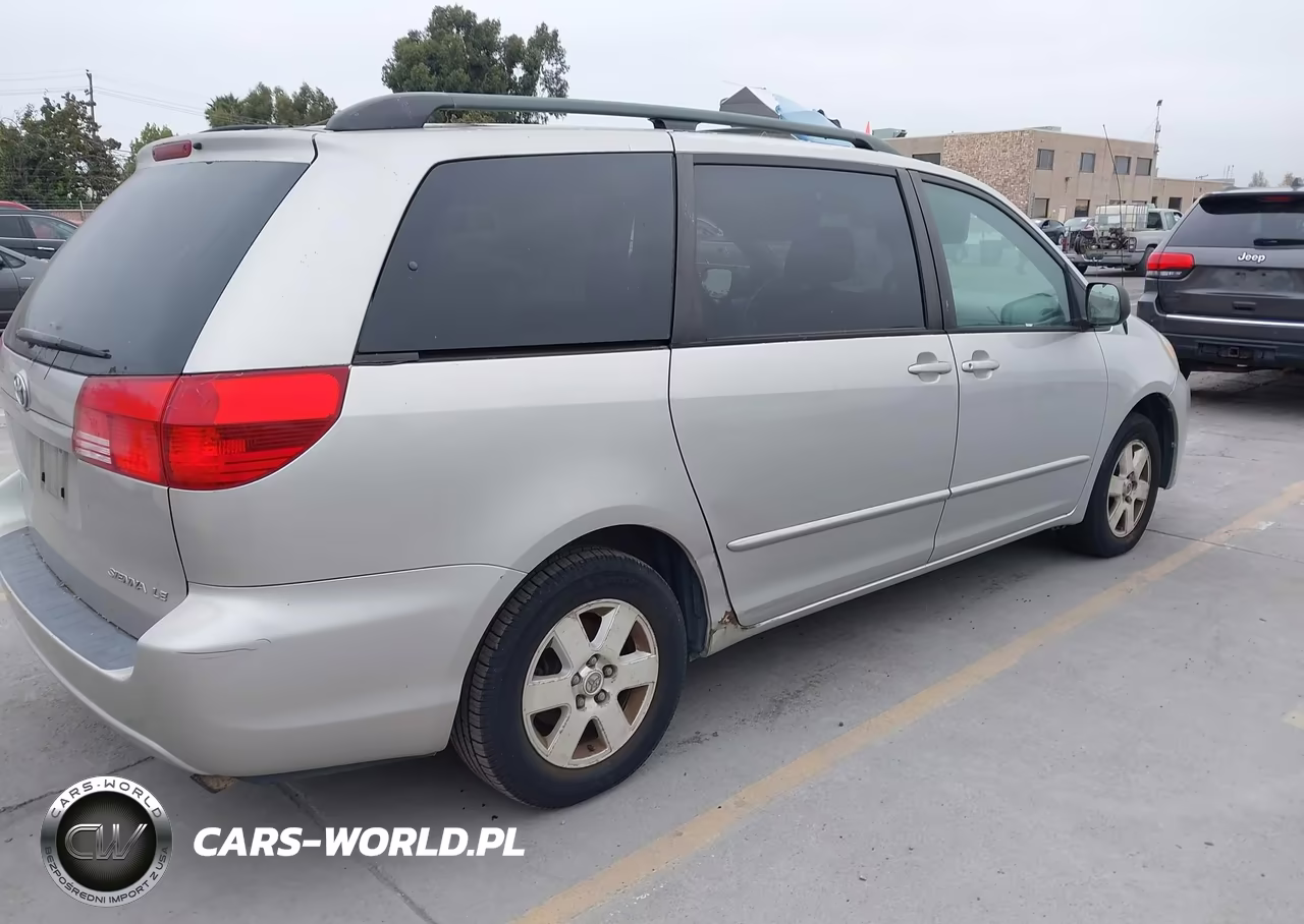 2004 Toyota Sienna Le VIN:5TDZA23C24S018444 - 4