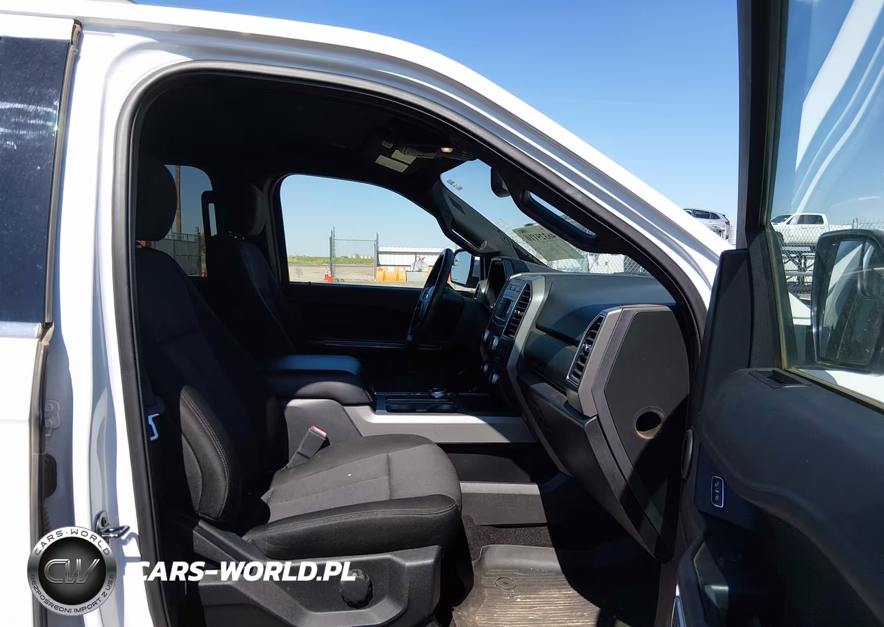 2018 Ford Expedition Xlt VIN:1FMJU1HT0JEA30709 - 5