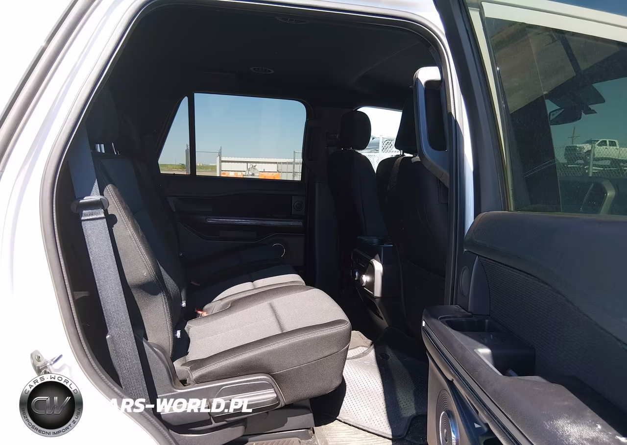 2018 Ford Expedition Xlt VIN:1FMJU1HT0JEA30709 - 8