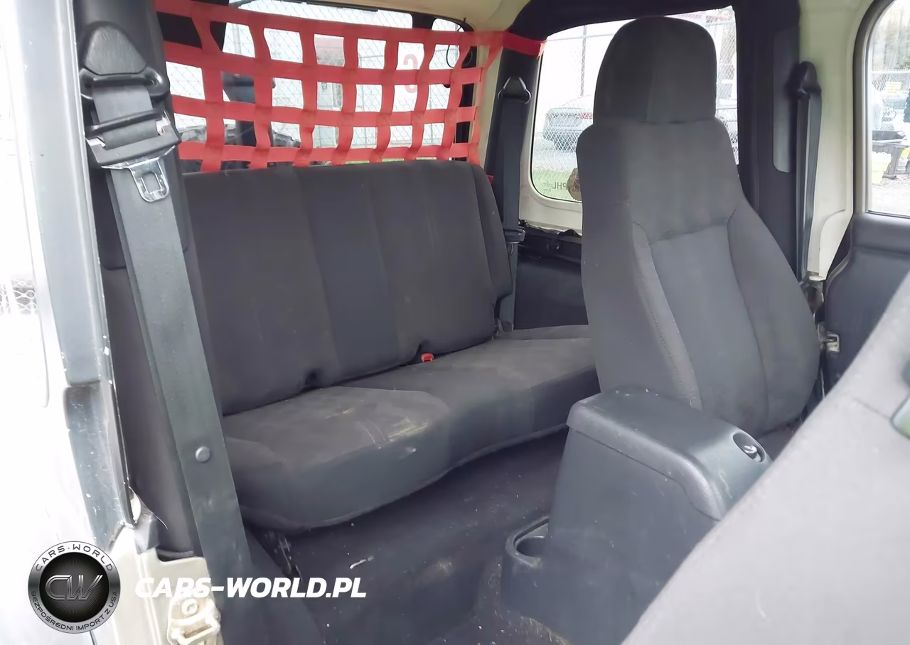 2004 Jeep Wrangler Sport VIN:1J4FA49S74P742132 - 8