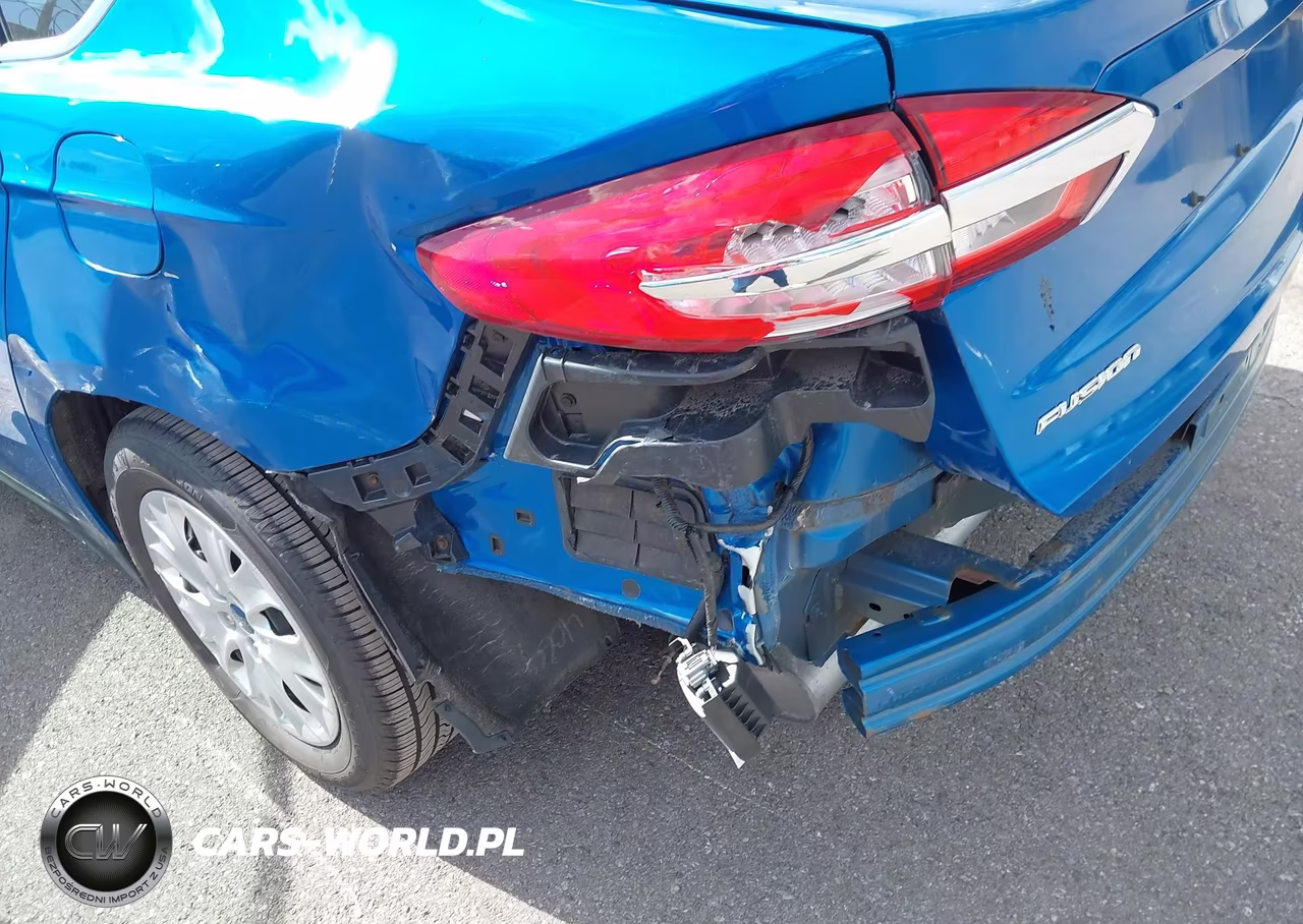 2020 Ford Fusion S VIN:3FA6P0G75LR234329 - 13