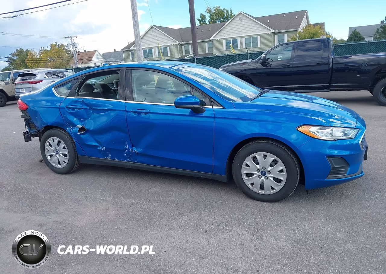 2020 Ford Fusion S VIN:3FA6P0G75LR234329 - 18