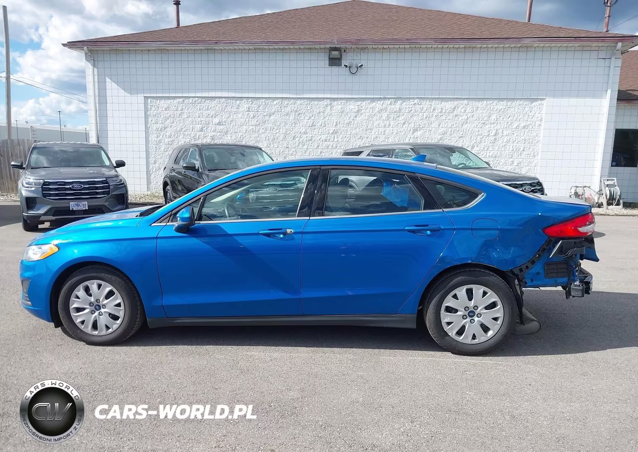 2020 Ford Fusion S VIN:3FA6P0G75LR234329 - 19