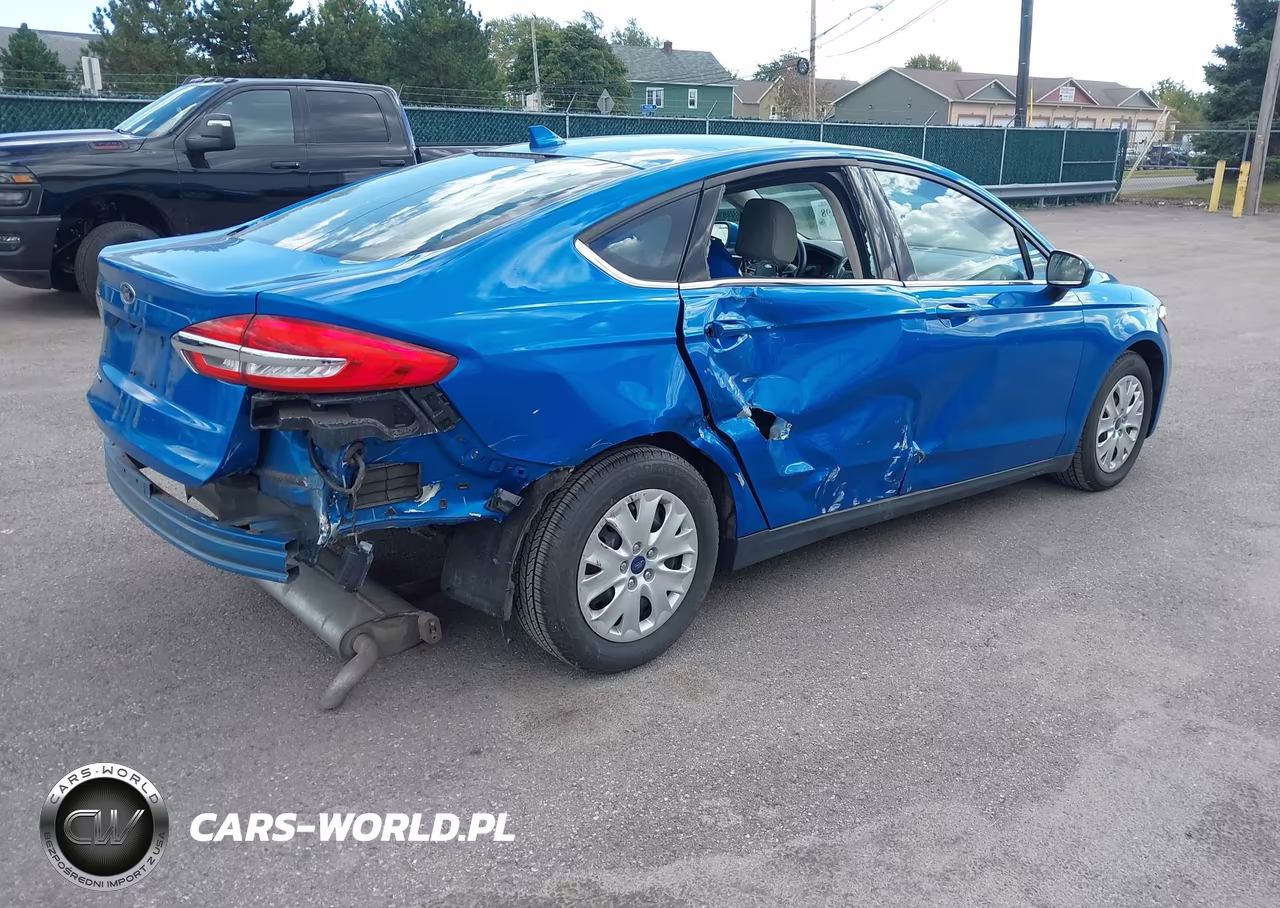 2020 Ford Fusion S VIN:3FA6P0G75LR234329 - 4