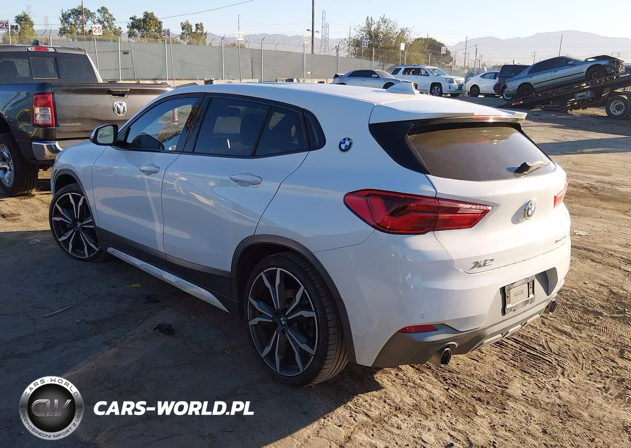 2018 BMW X2 XDRIVE28I VIN:WBXYJ5C31JEF82624 - 3