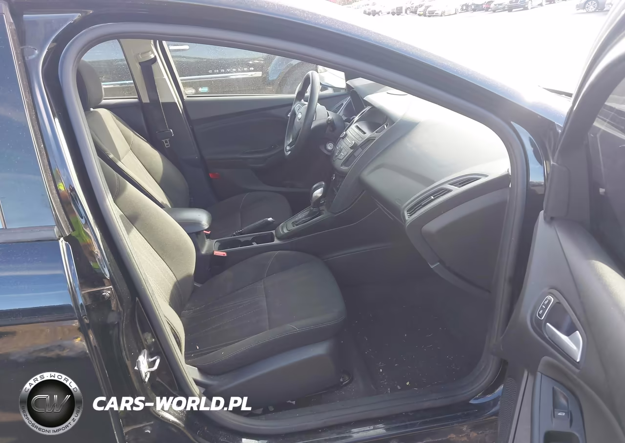 2017 Ford Focus VIN:1FADP3K23HL344466 - 5