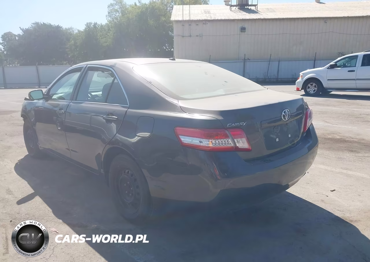 2010 Toyota Camry Le VIN:4T1BF3EK2AU043330 - 3