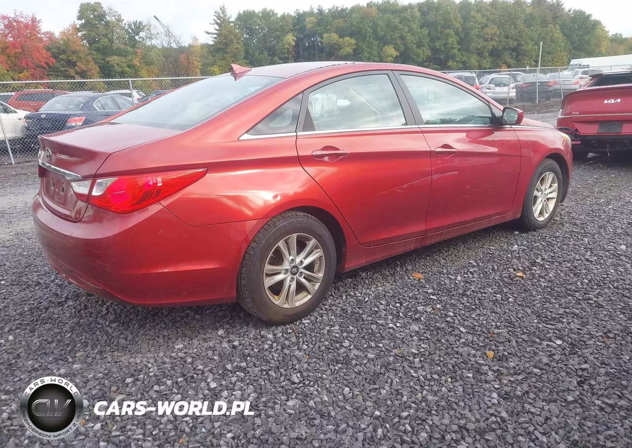 2013 Hyundai Sonata Gls VIN:5NPEB4AC1DH610255 - 4