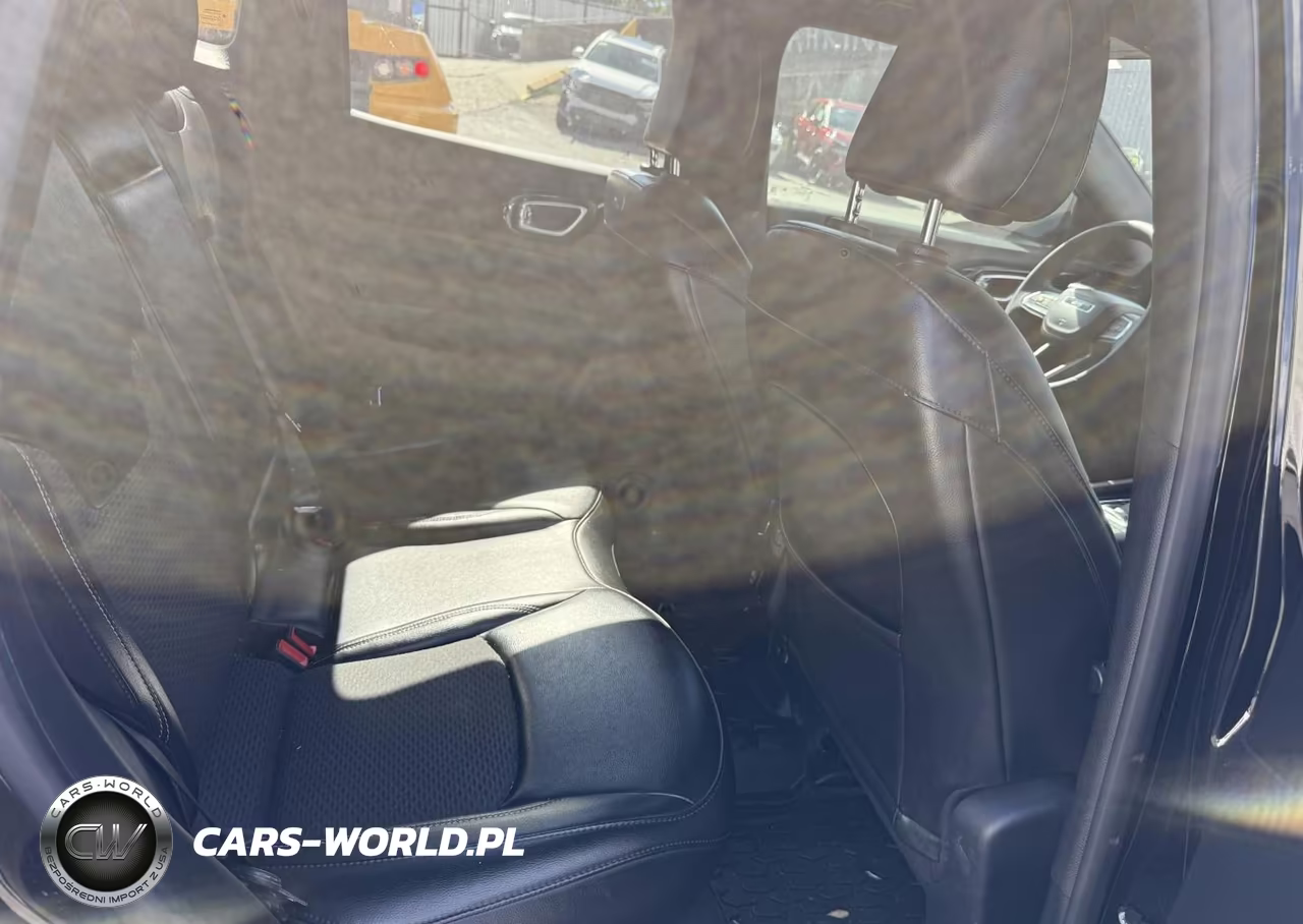 2023 Jeep Compass Altitude 4X4 VIN:3C4NJDBN7PT529932 - 8