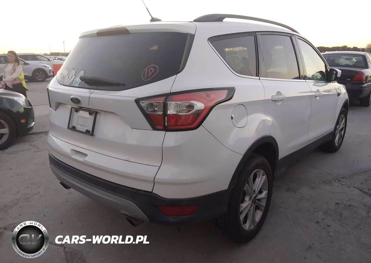 2018 Ford Escape Se VIN:1FMCU0GD0JUC20447 - 4