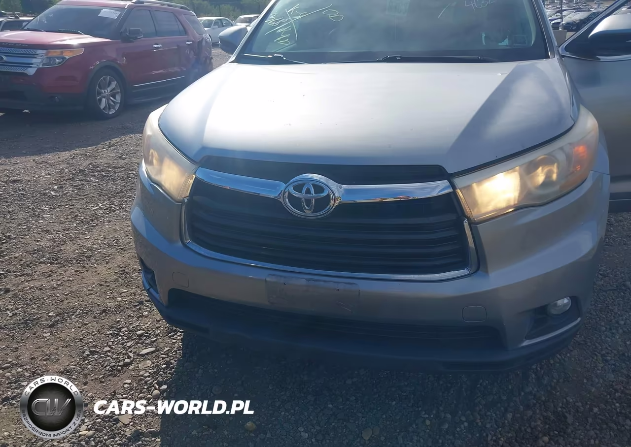 2015 Toyota Highlander Xle V6 VIN:5TDJKRFH6FS198590 - 6