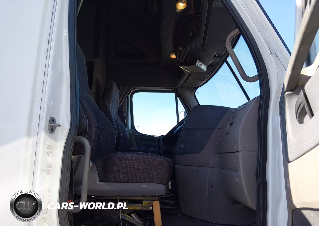 2015 Freightliner Cascadia 125 VIN:3AKJGLBG8FSFX6504 - 6