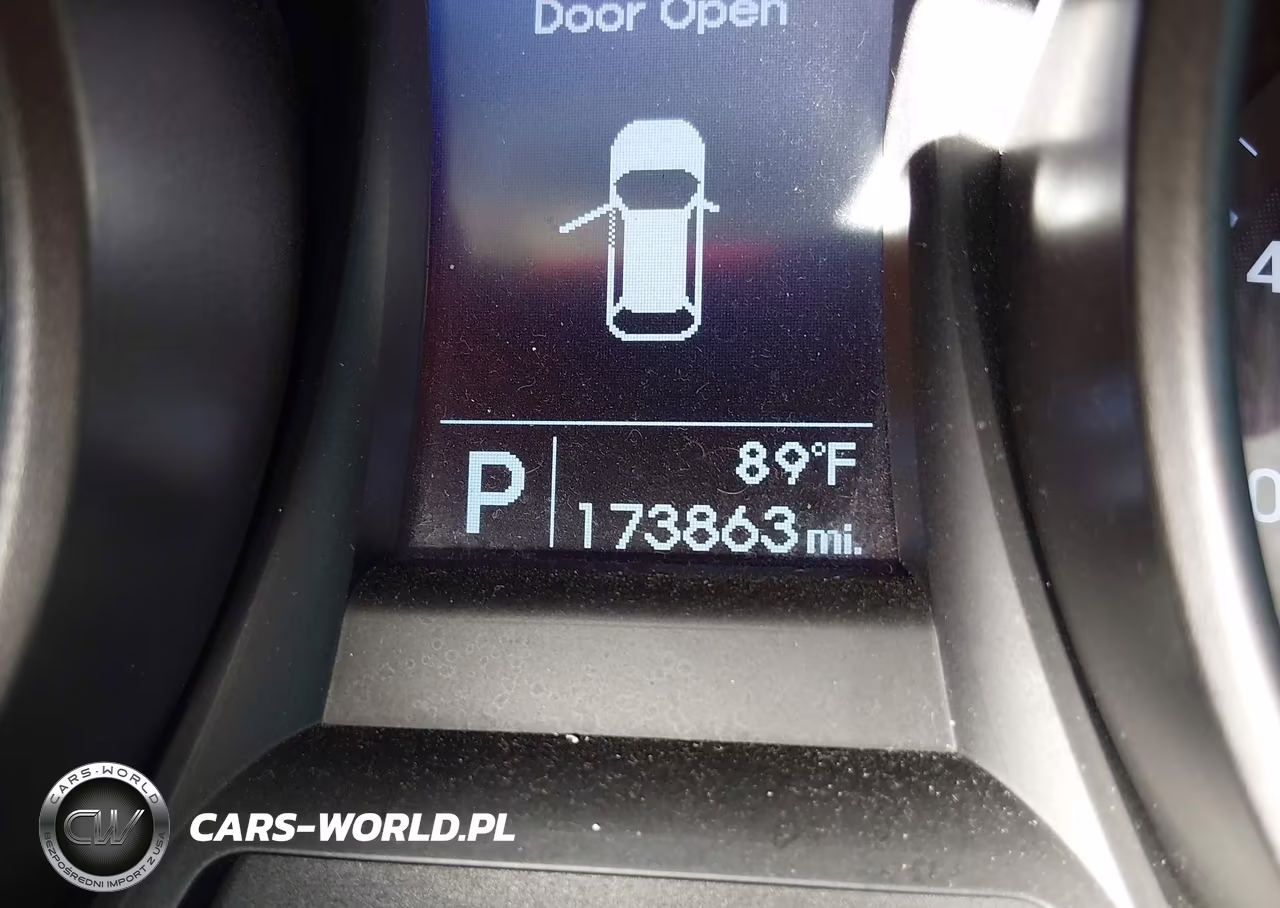 2016 Hyundai Santa Fe Sport 2.4L VIN:5XYZT3LB1GG351808 - 15
