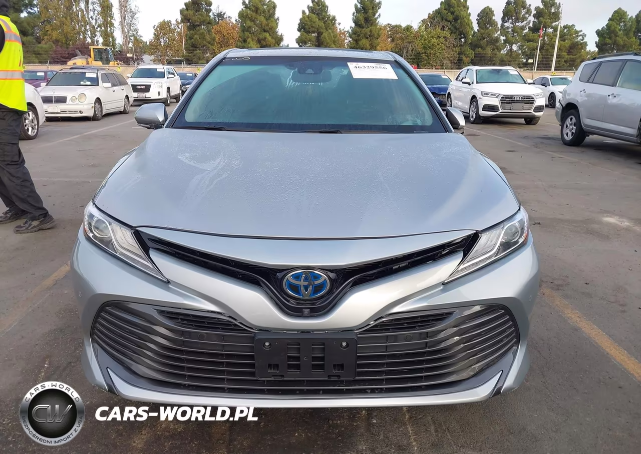 2018 Toyota Camry Hybrid Xle VIN:4T1B21HK2JU005141 - 12