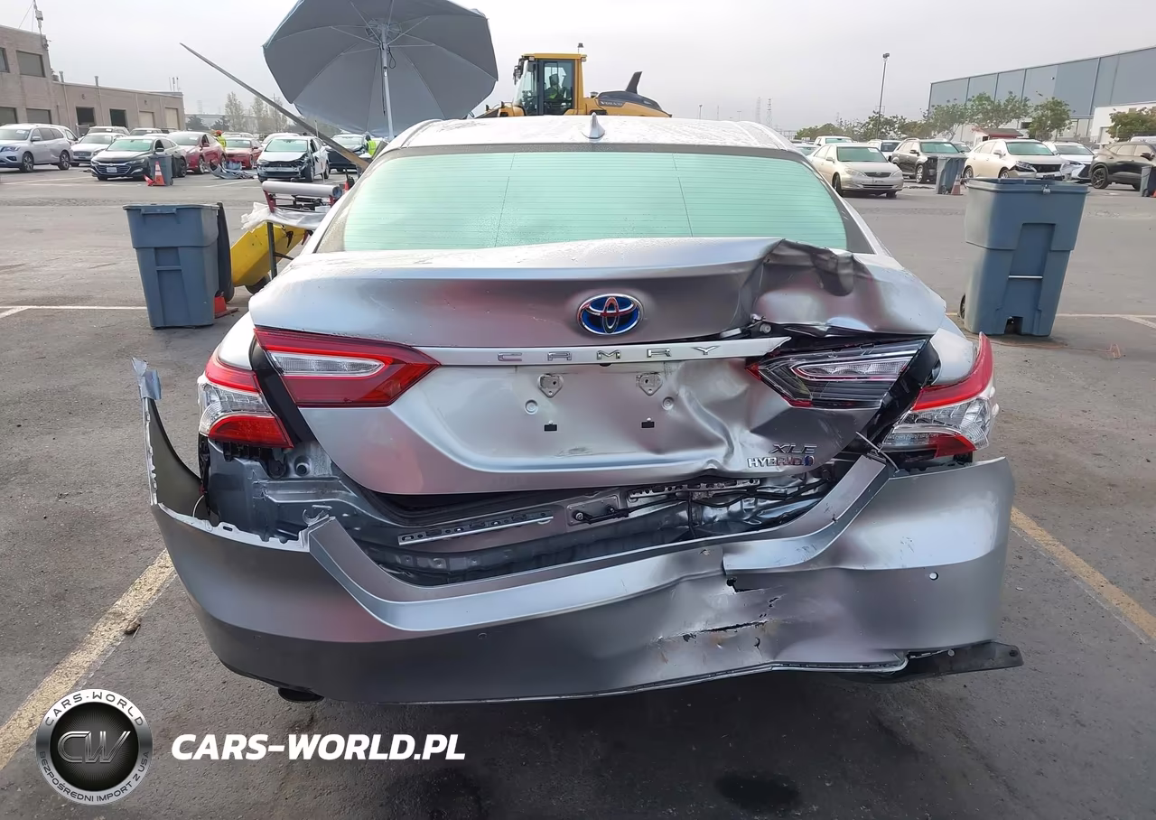 2018 Toyota Camry Hybrid Xle VIN:4T1B21HK2JU005141 - 16